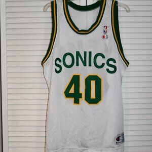 Vintage 90s Shawn Kemp Sonics Basketball Jersey